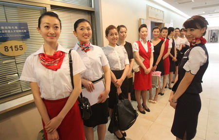 China Eastern to recruit 500 attendants