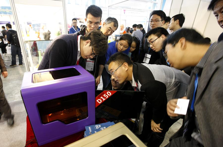 Shanghai tech-fair dazzles