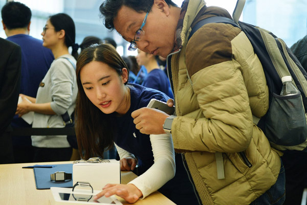 Six reasons stopping Apple Watch from ticking in China