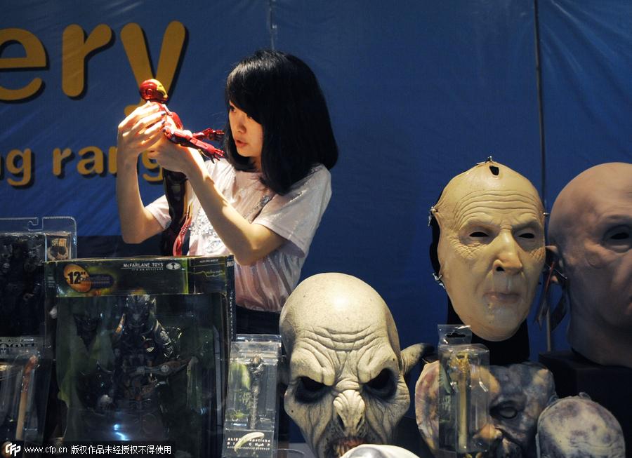 Toys, action figures take over Shanghai plaza