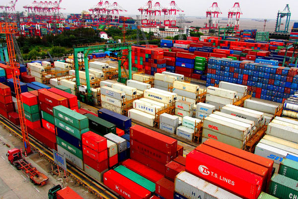 China's November exports up 5.9%, imports up 13%