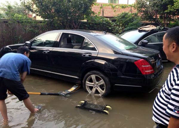 Mercedes helps customers to cope with typhoon's effectsm