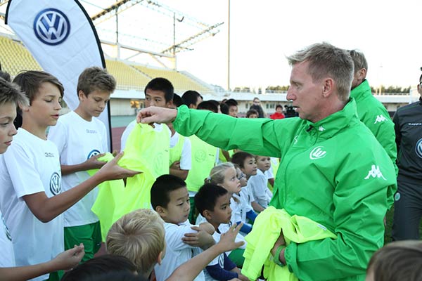 VW China kicks off football training in Beijing