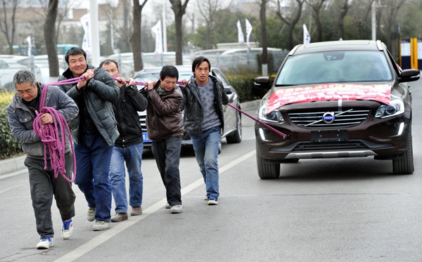 SUV owner takes unusual road