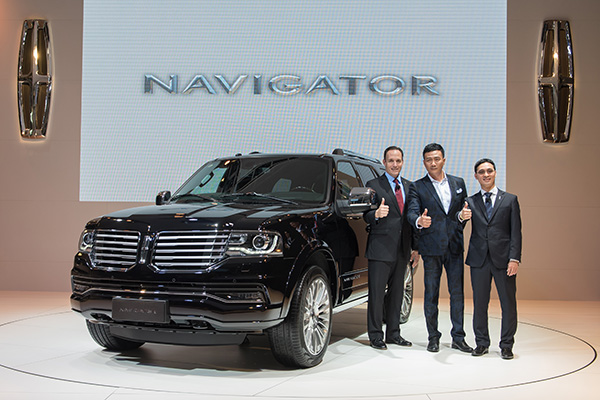 Lincoln lures Chinese customers