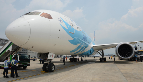 Boeing delivers country's first 787 Dreamliner