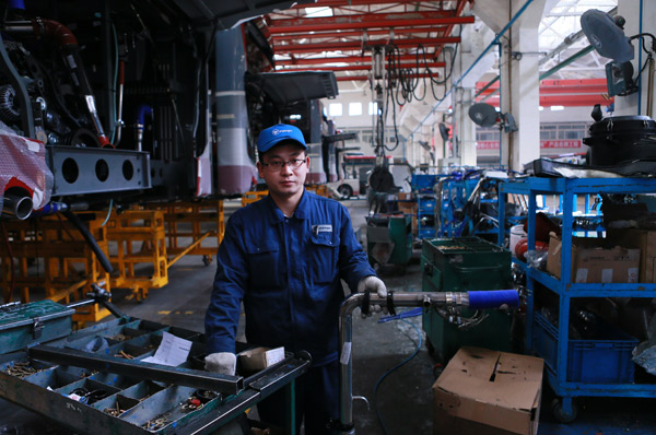 Daughter's songs keep mechanic humming