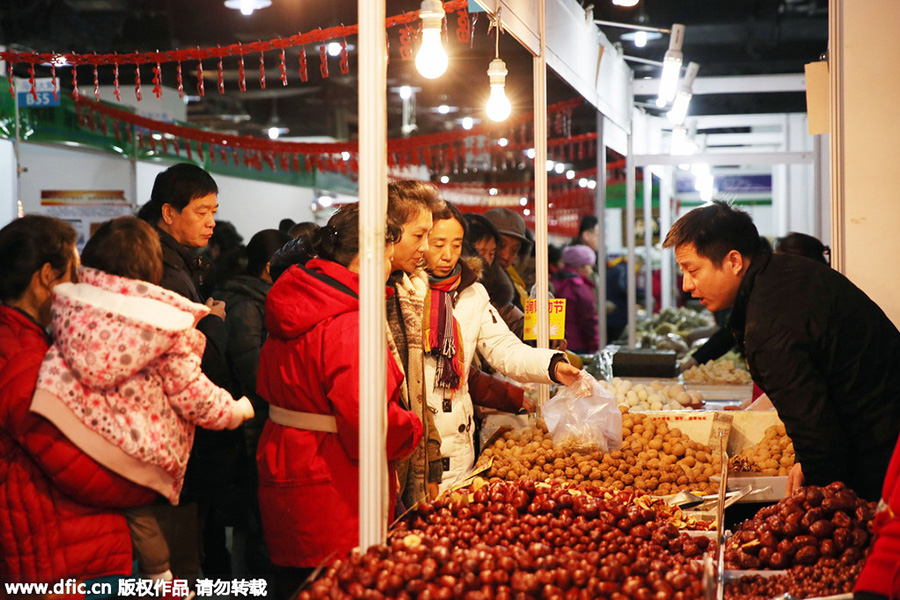 Spring Festival goods sales soar in Beijing