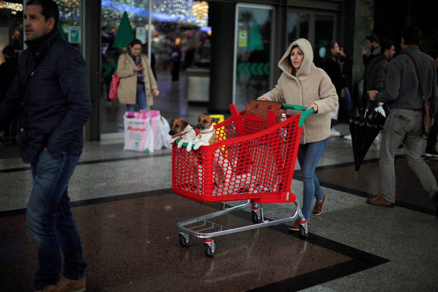 Shoppers splurged during 'Black Friday' sales around the globe