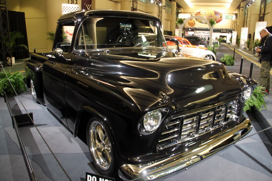 Cars at 40th Canadian Int'l Auto Show