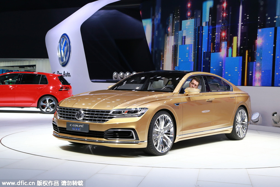 Dazzling cars debut at 2015 Shanghai Auto Show