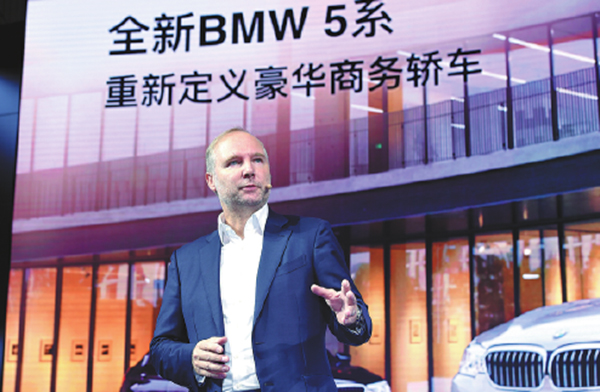 BMW sizzles and dazzles, as it unleashes brace of models in Chengdu