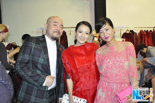 Zhang Ziyi attends fashion show in Shanghai