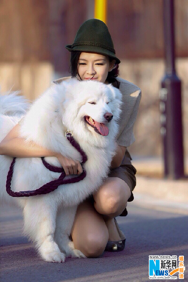 Li Ai's street style fashion shoot