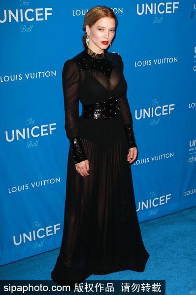 Beckham at UNICEF Ball honoring David Beckham