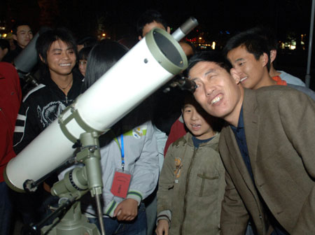 Moon orbiter ignites people’s interest in astronomy