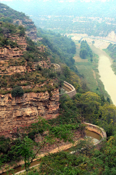 Villagers making history in Taihang Mountains