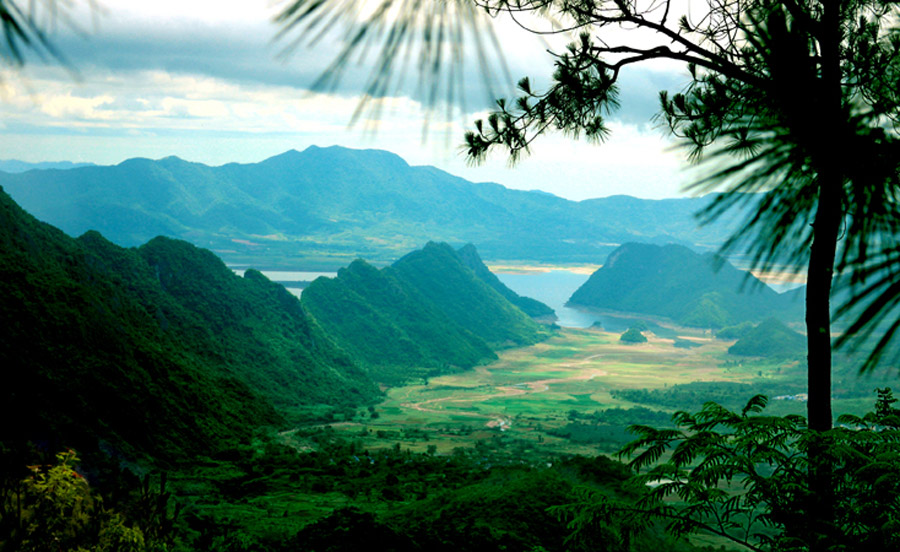 Bawangling National Nature Reserve in Hainan