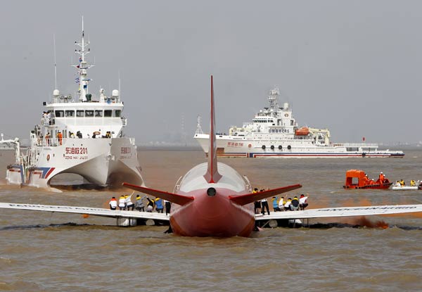 Shanghai drill recreates 'Miracle on Hudson'