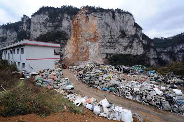 Charity school became trash recycling station