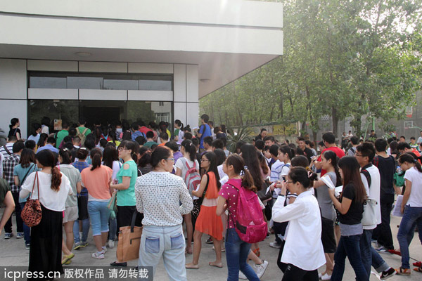 436,000 sit China's national judicial exam