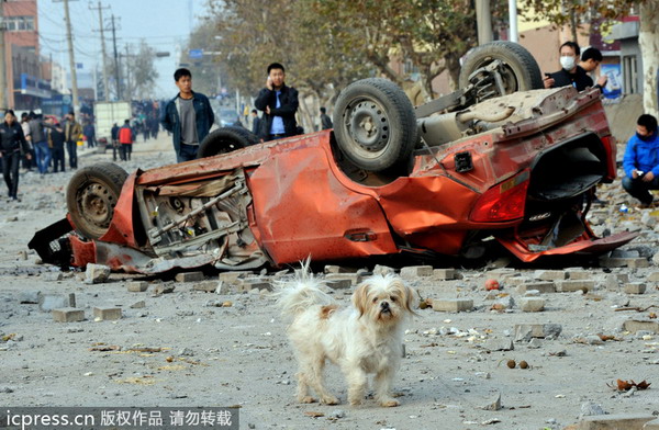 Oil pipeline blast leaves 35 dead in E China