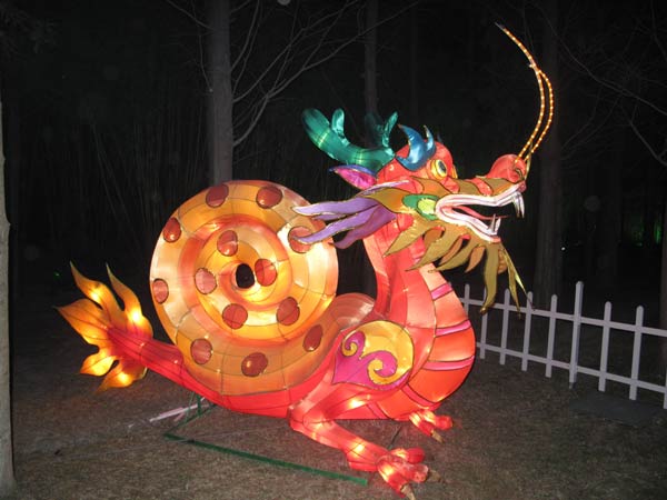 Chengdu lantern festival features bizarre beings