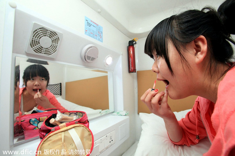 Capsule hotel draws guests