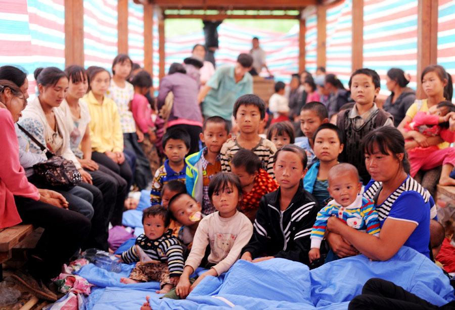 Life in quake-hit areas of Southwest China