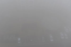 Beijing issues smog alert