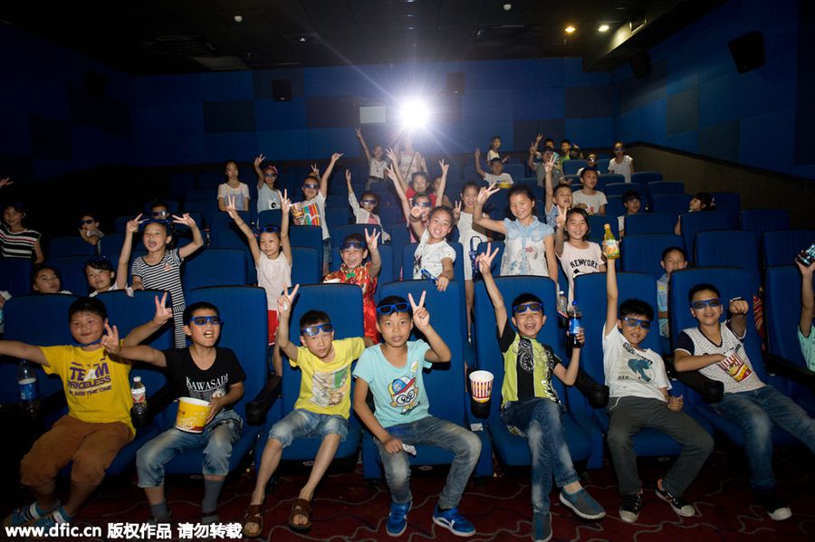 Left-behind children celebrate Children's Day