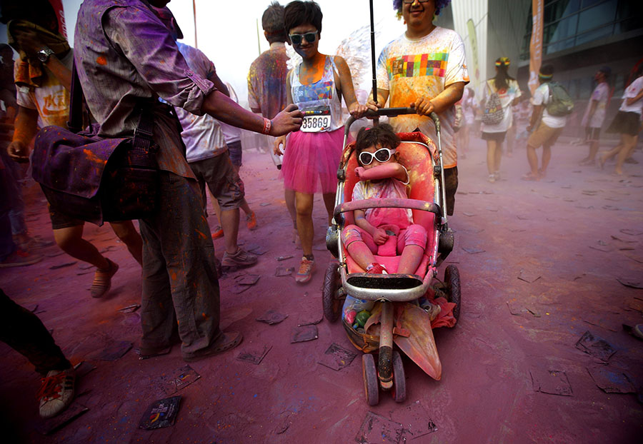 Shanghai calls off color run in wake of Taiwan dust blast