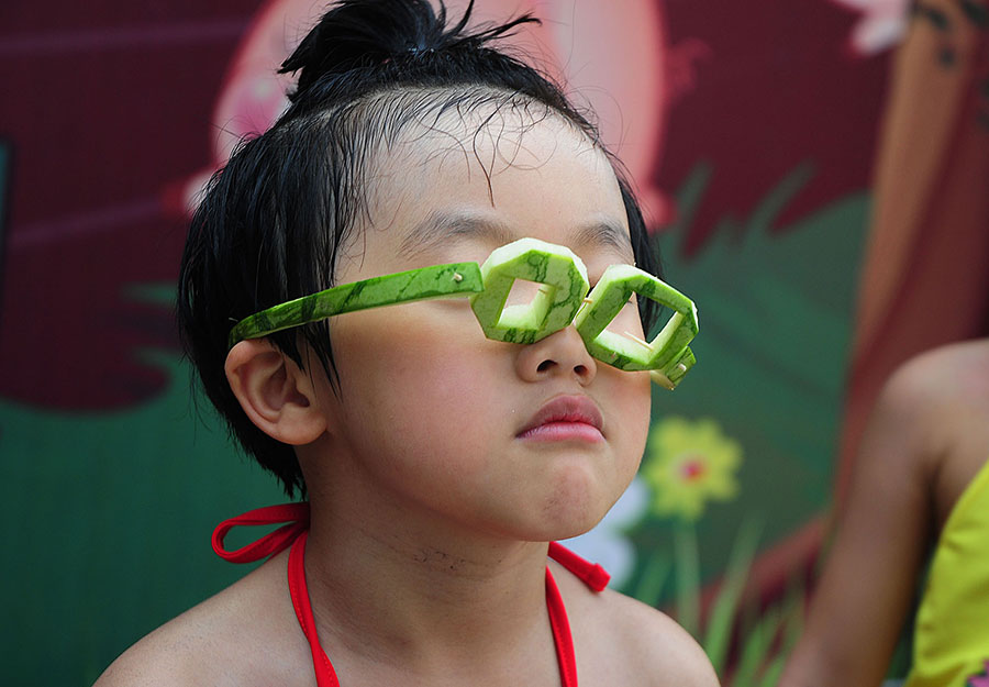 Creative use of fruit peel helps youngsters beat the heat