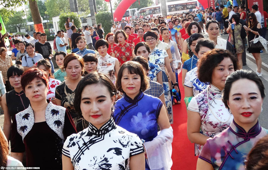 1,000 Cheongsam beauties celebrate 2,500-year-old Yangzhou