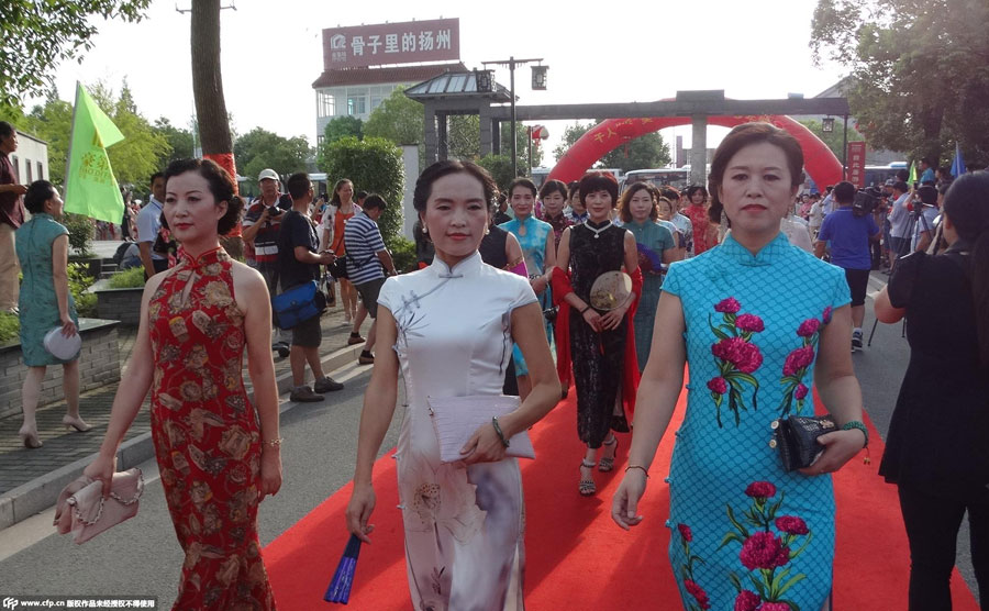 1,000 Cheongsam beauties celebrate 2,500-year-old Yangzhou