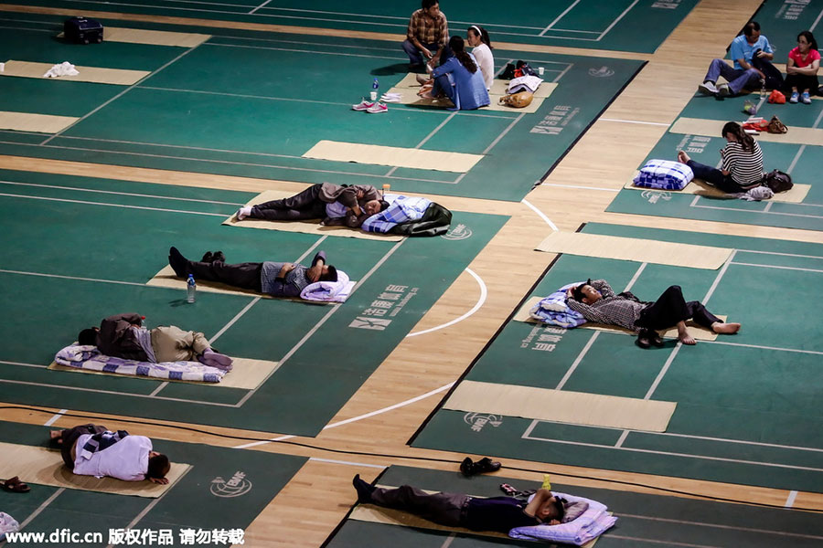 Gymnasium opens for parents of freshmen