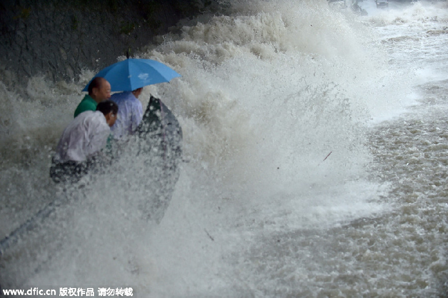 Typhoon leaves death and chaos in its path