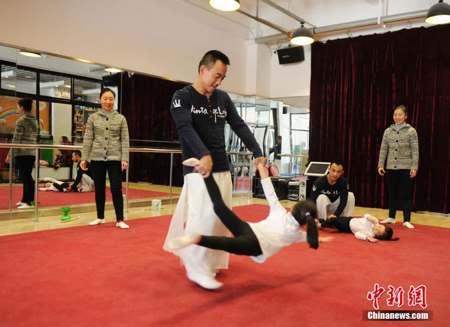 Twin brothers and sisters get married, form acrobatics team