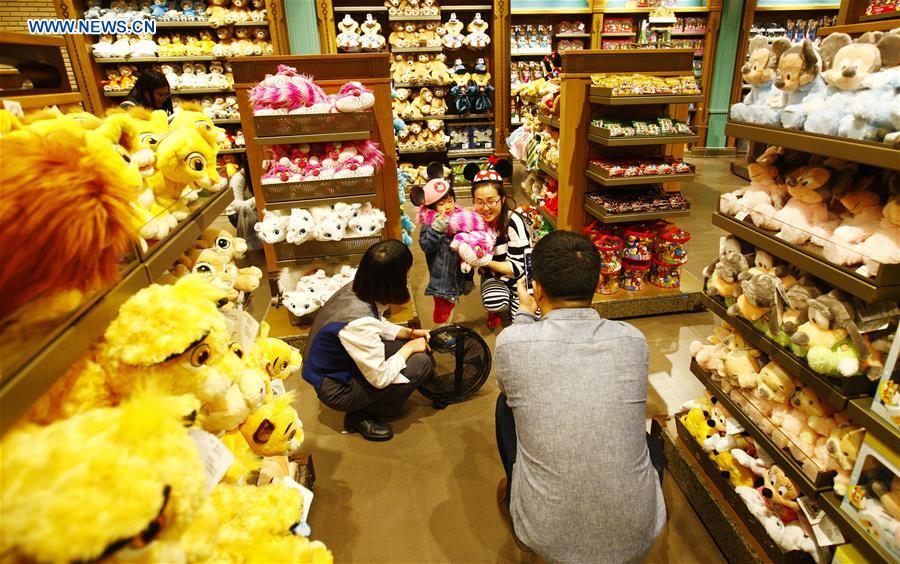 Shops of Disney Resort attract visitors in Shanghai