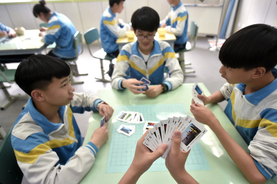 How mahjong can improve your chances with English