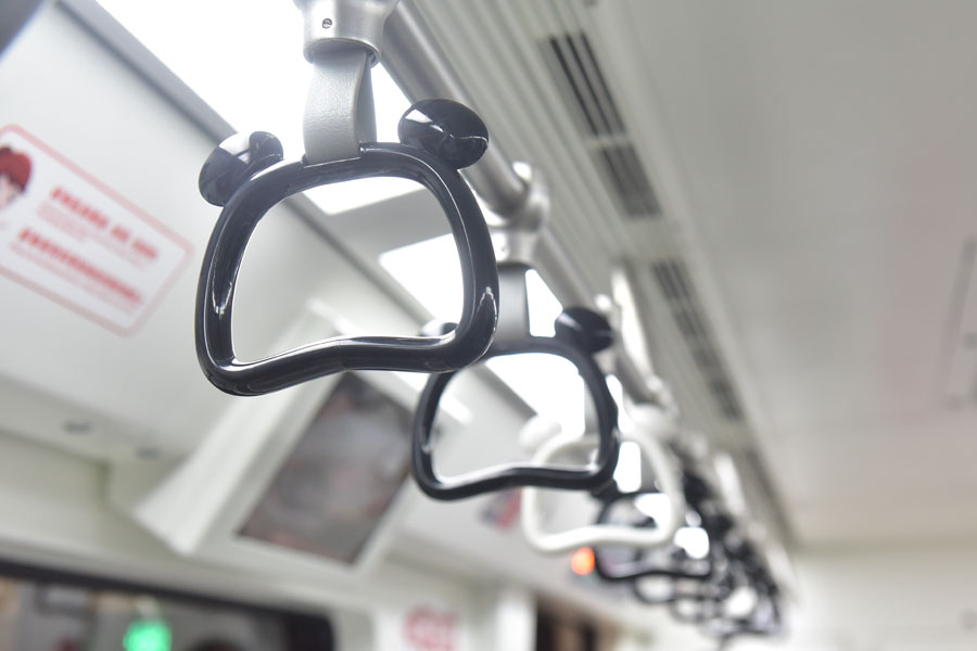 World's first panda-themed subway line runs in Chengdu