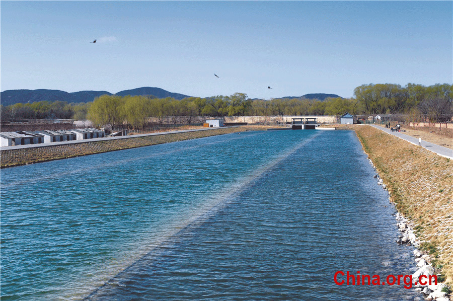 Aerial views of world's largest water transfer project