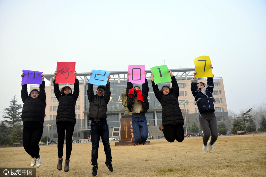 New Year preparations underway around the world