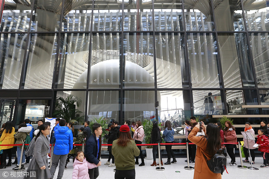 Futurist library draws readers, and also visitors