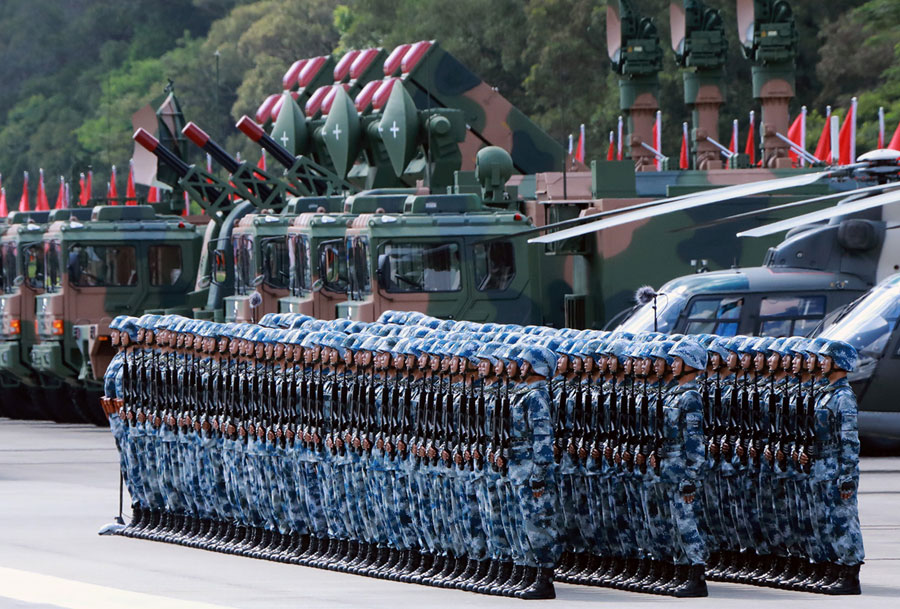 Xi inspects PLA garrison in Hong Kong