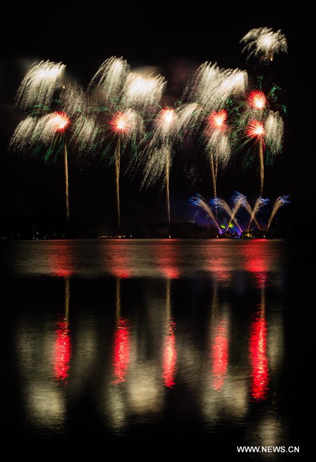 Sommet du G20 à Hangzhou : feux d'artifice au-dessus du lac de l'Ouest