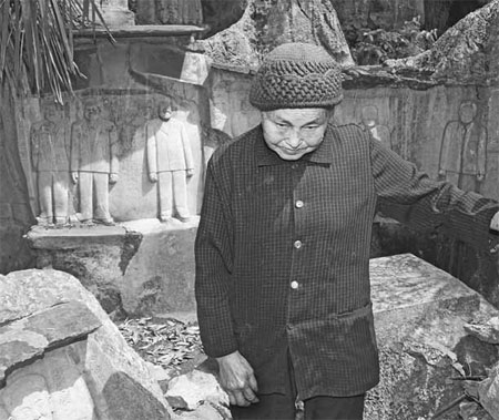 Setting Mao in stone