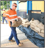 Australia braces for 'destructive' cyclone