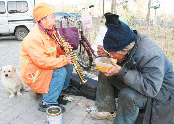 Saxophone bonds unlikely friendship