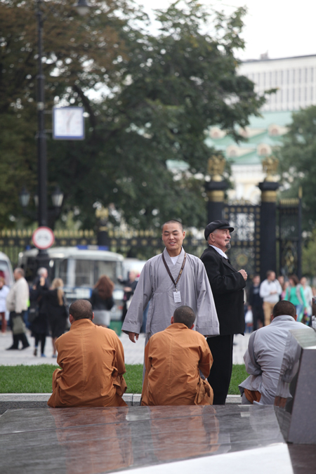 Shaolin kung fu performance hits Red Square